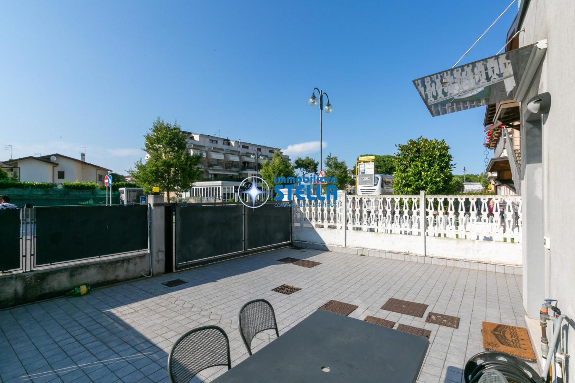 Condominio Milan Лидо-ди-Езоло Экстерьер фото