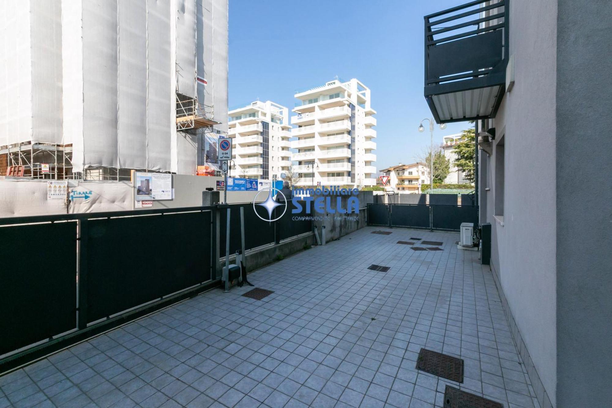 Condominio Milan Лидо-ди-Езоло Экстерьер фото